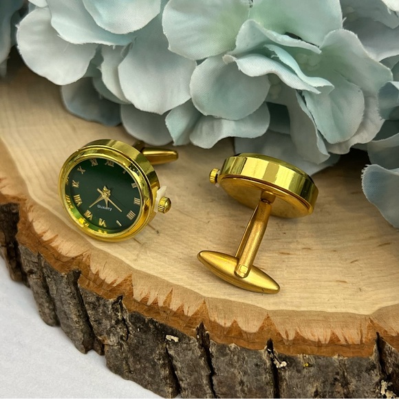 Emerald Green and Gold Quartz Watch Cufflinks - Picture 8 of 16
